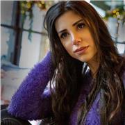 Insegnante per ripetizioni lingue e materie letterario economiche